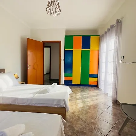 Almyriki Appartement *